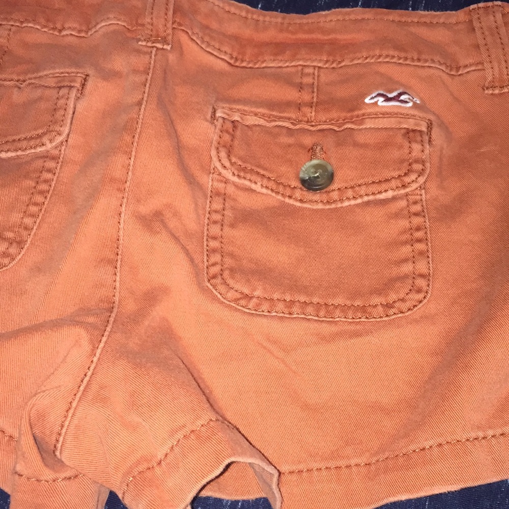 Shorts - Picture 3 of 4